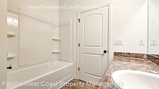 Building Photo - 4 br, 2 bath House - 5746 143rd Ct E