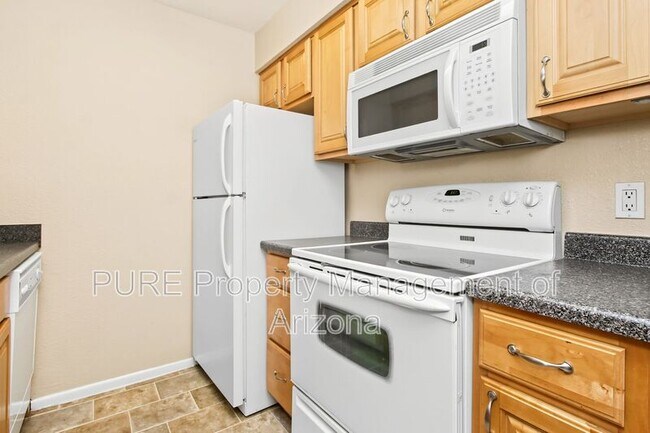 Building Photo - 1224 E Evergreen St