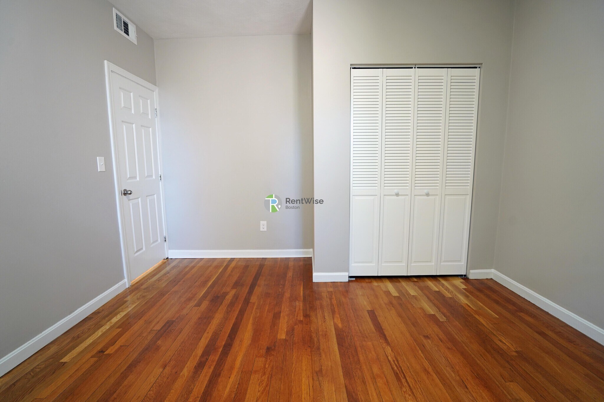 Building Photo - 14 Lorraine Ter