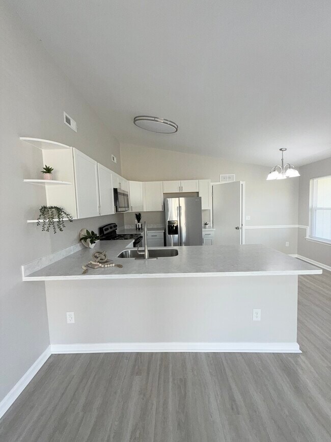 Building Photo - 620 Scott St