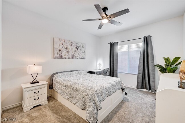 Building Photo - 3791 McLeod Dr