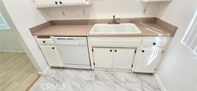 Building Photo - 630 W Dryden St