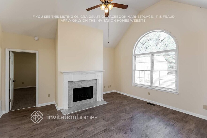 Building Photo - 2708 Waymar Dr SW