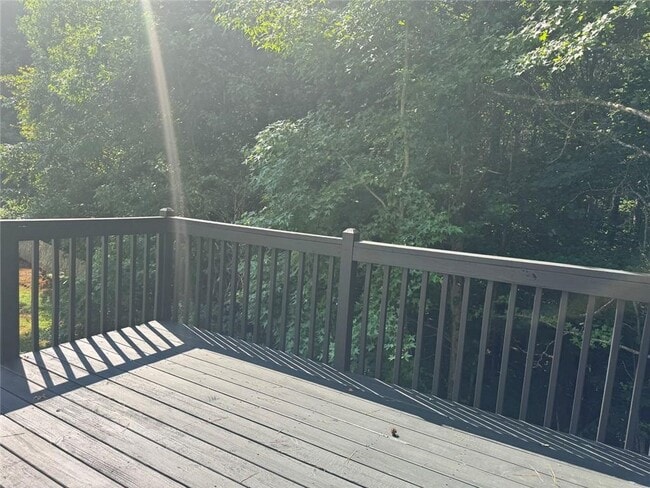 Building Photo - 4044 Robin Cir