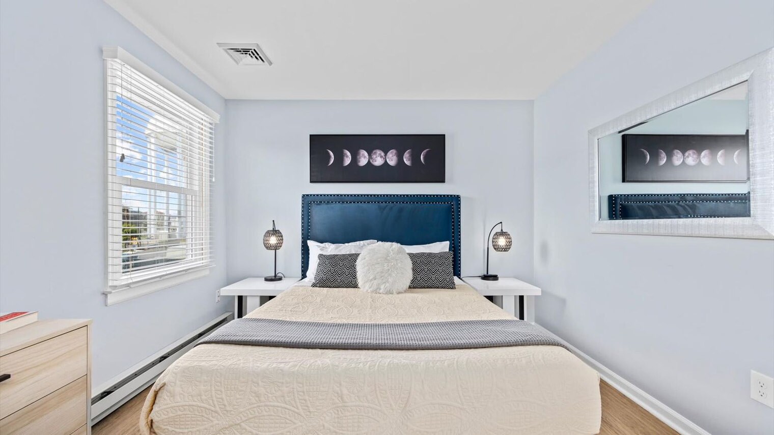 Building Photo - 714 West Ave