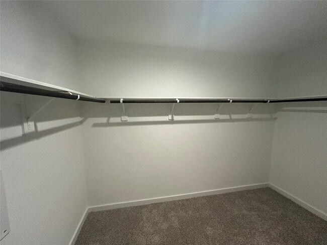 Building Photo - 1123 Sommerville Dr