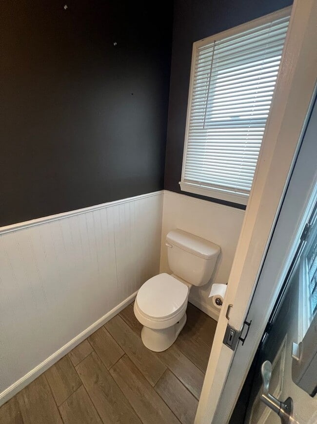 Building Photo - Beautiful 3 Bedroom House