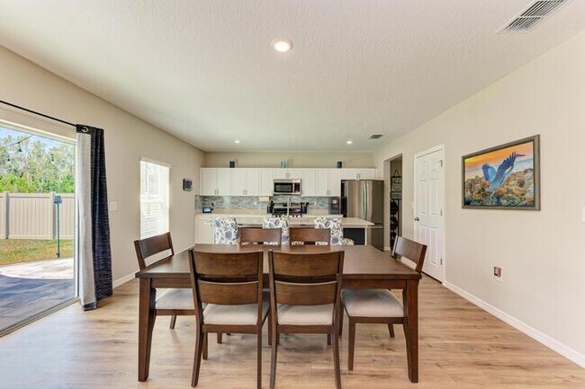 Building Photo - Beautiful Home For Rent In Crosswind Point!