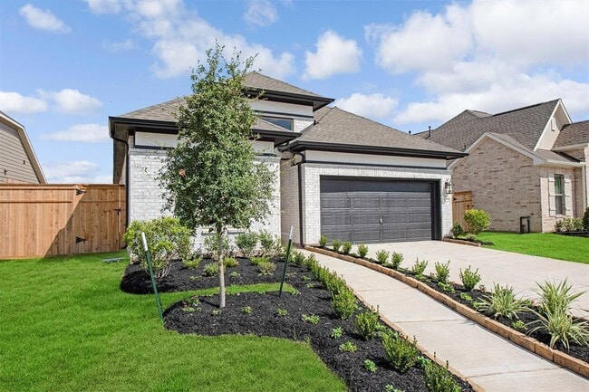 Building Photo - 8727 Arbor Trail Dr