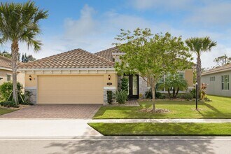 Building Photo - Luxury Living At An Affordable Price