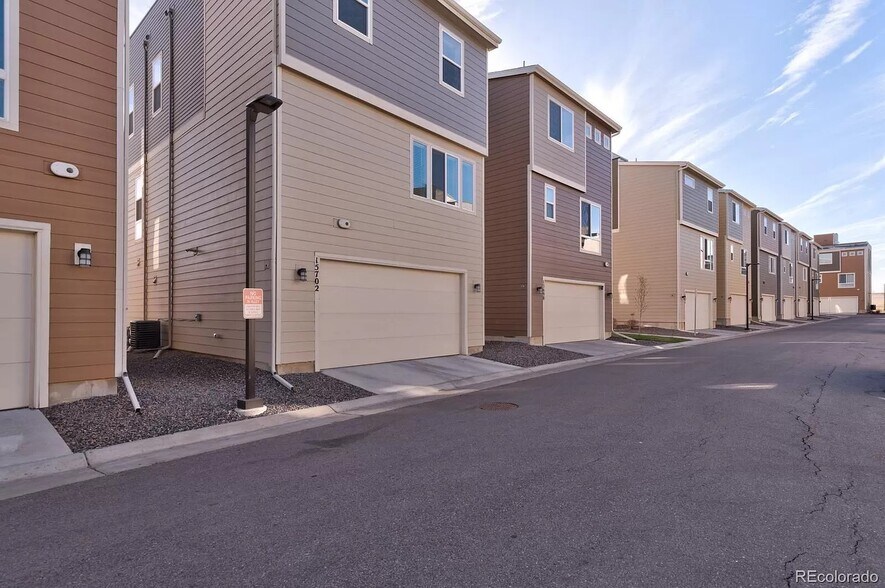 Garage - 15702 E Broncos Pl