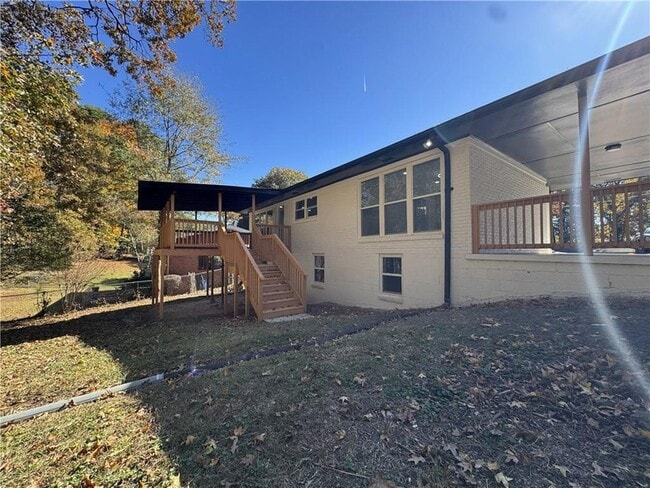 Building Photo - 3489 Creighton Rd SW