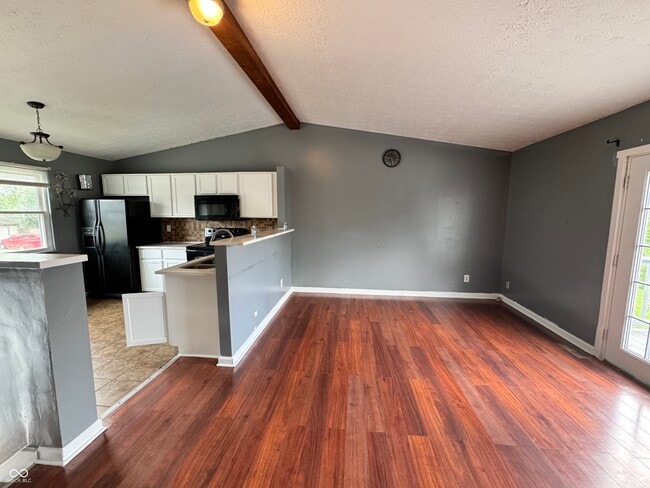 Building Photo - 5530 Yucatan Dr