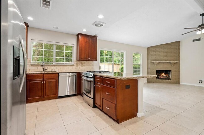 Building Photo - 3346 Birch Creek Dr