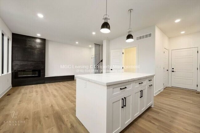 Building Photo - Highly sought after Ayden Place Duplexes with a 2-Car Garage in Kansas City!