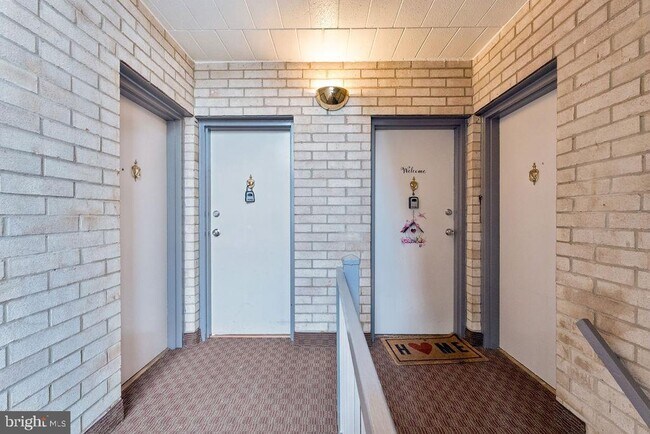 Building Photo - 7704 Donnybrook Ct