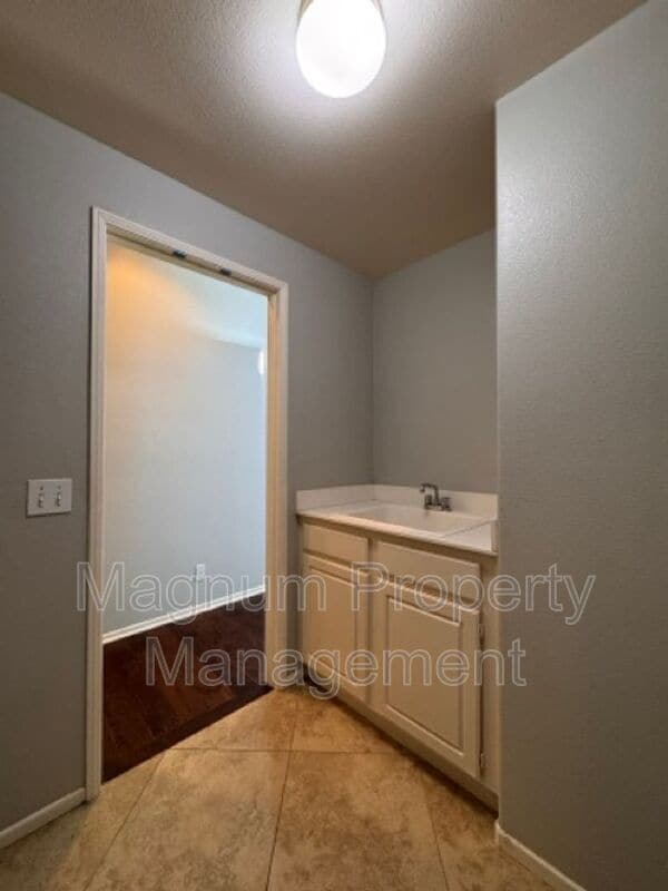 Building Photo - 41713 Niblick Rd