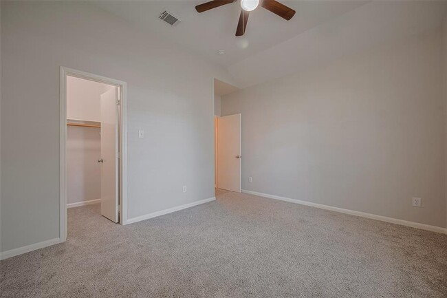 Building Photo - 301 Cedar Branch Dr