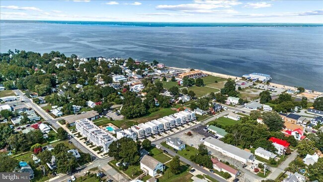 Building Photo - 221 Wilder Ave