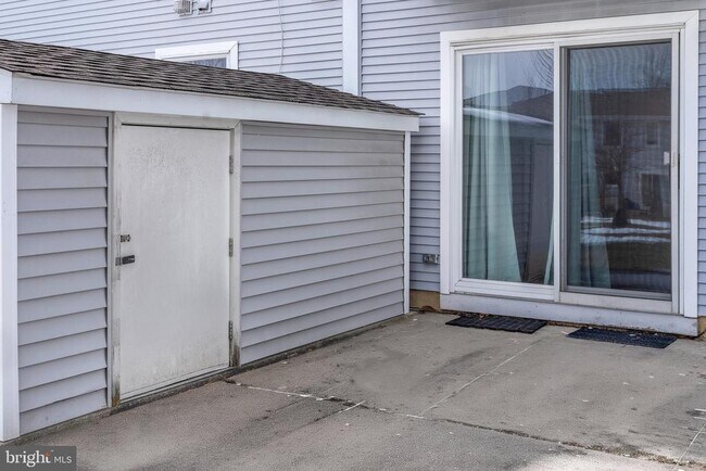 Building Photo - 191 Jonathon Dayton Ct