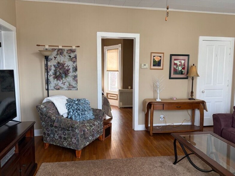 Building Photo - 23903 W Ottawa St