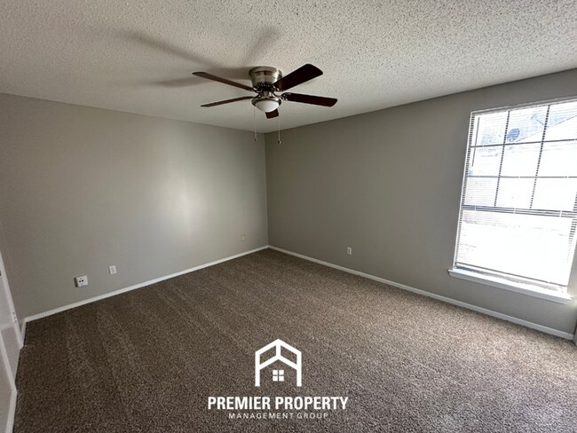 Building Photo - Charming 3BR Memphis Home with Garage, Open Kitchen & Fenced Backyard