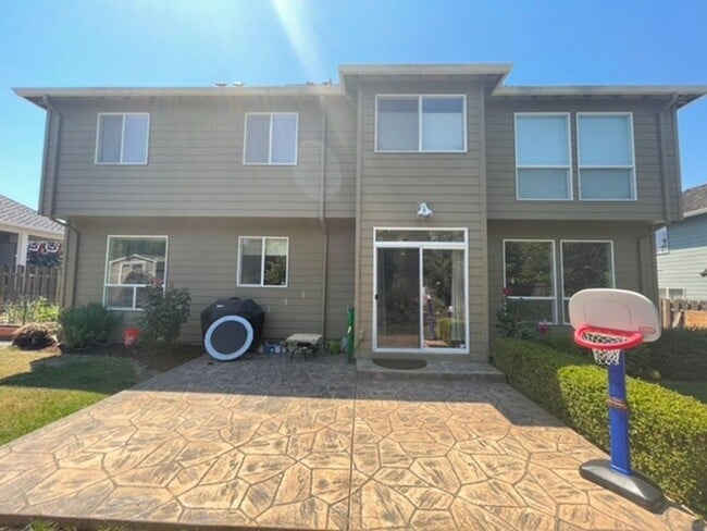 Building Photo - 5534 NW 164th Ave