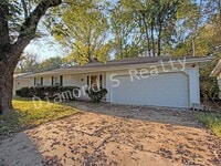 Building Photo - Charming 3 bedroom Home near Hwy 65 and Ch...