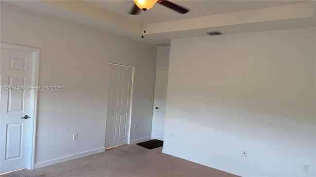 Building Photo - 737 SE 37th Pl