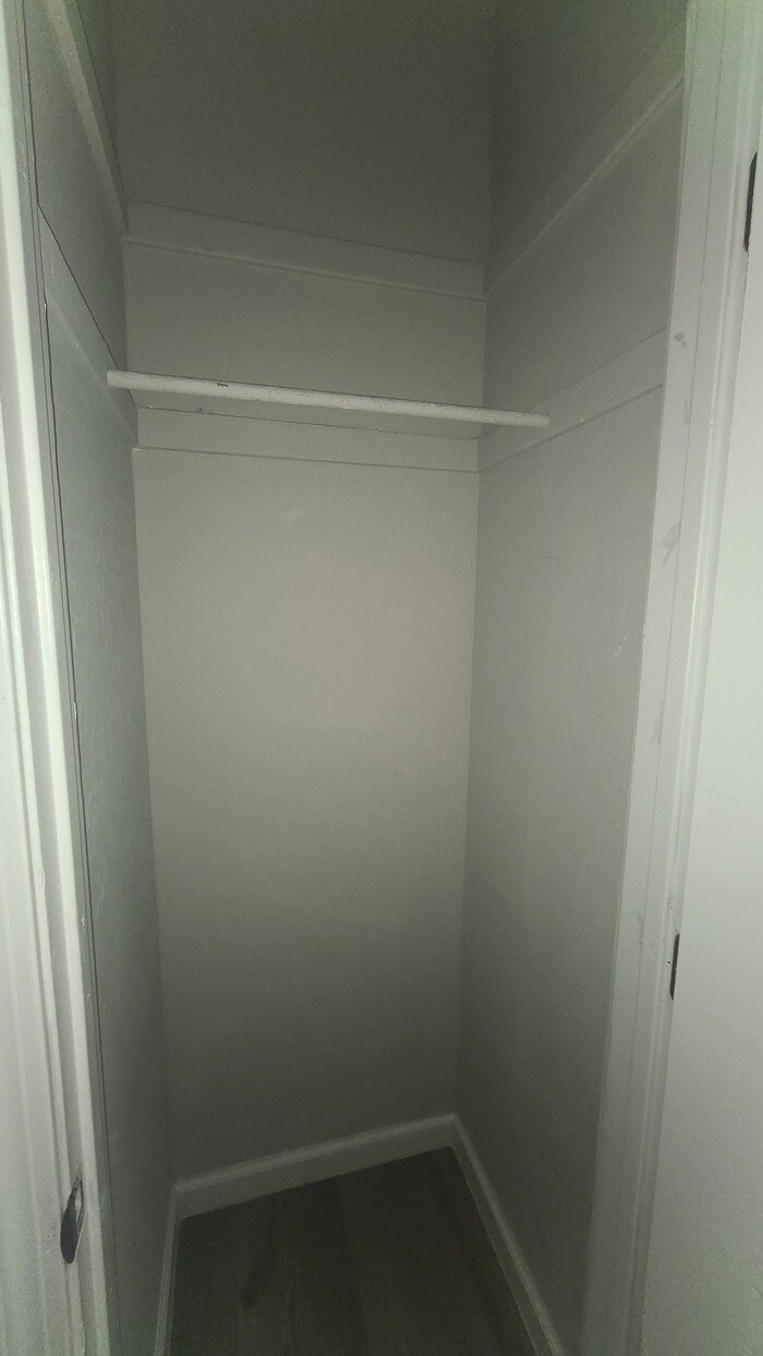 Building Photo - 5709 N 8th Pl