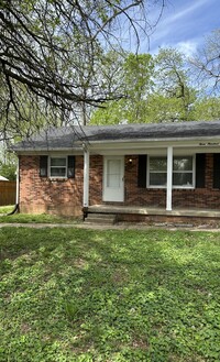 Building Photo - 319 Garden Park Dr