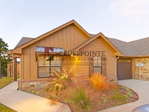 Building Photo - Coming Soon! 3 Bed 2 Bath Townhome in Serene West Tyler!