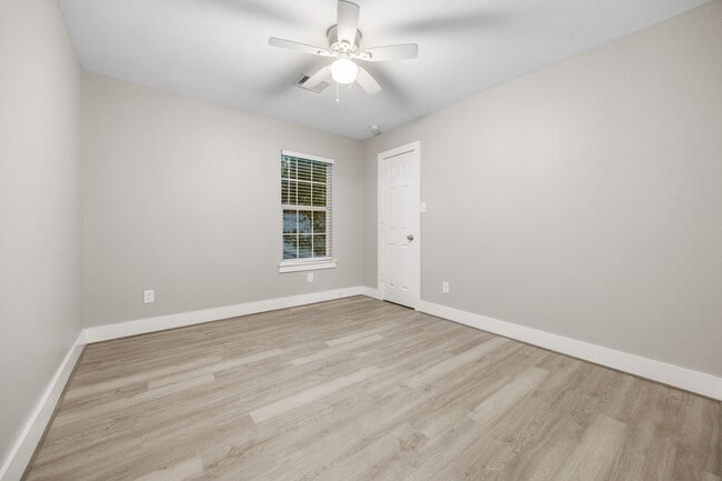 Building Photo - 6710 Mcwilliams Dr