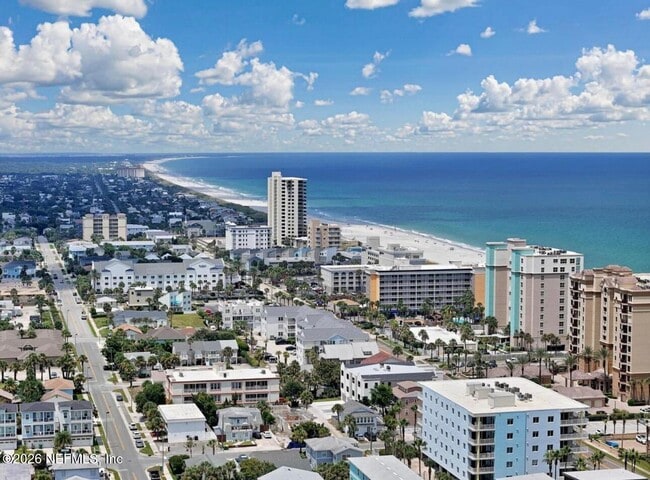 Building Photo - 905 2nd St N