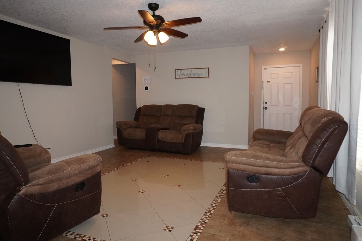 Building Photo - 3632 Candlehill