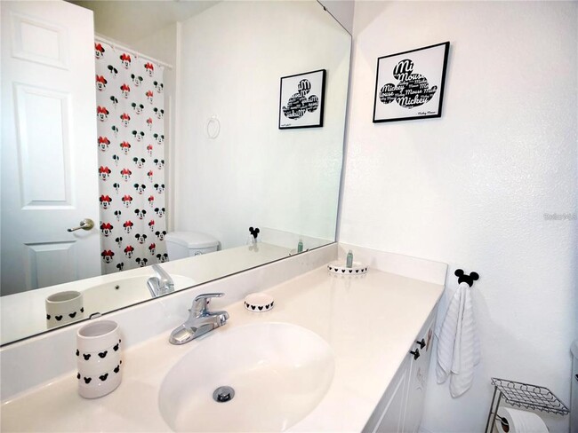 Building Photo - 2890 Club Cortile Cir