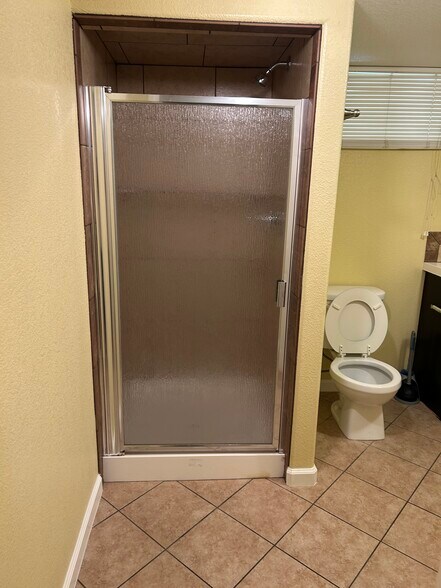 Building Photo - 1524 3rd Ave