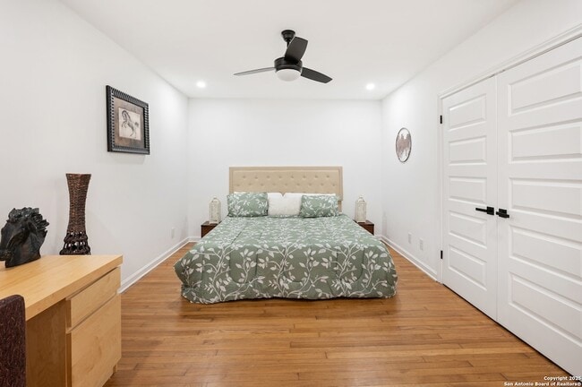 Building Photo - 423 College Blvd