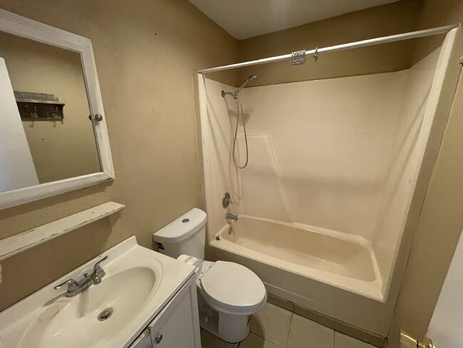 Building Photo - Cozy Two-Bedroom Home Conveniently Located in Central Lubbock!