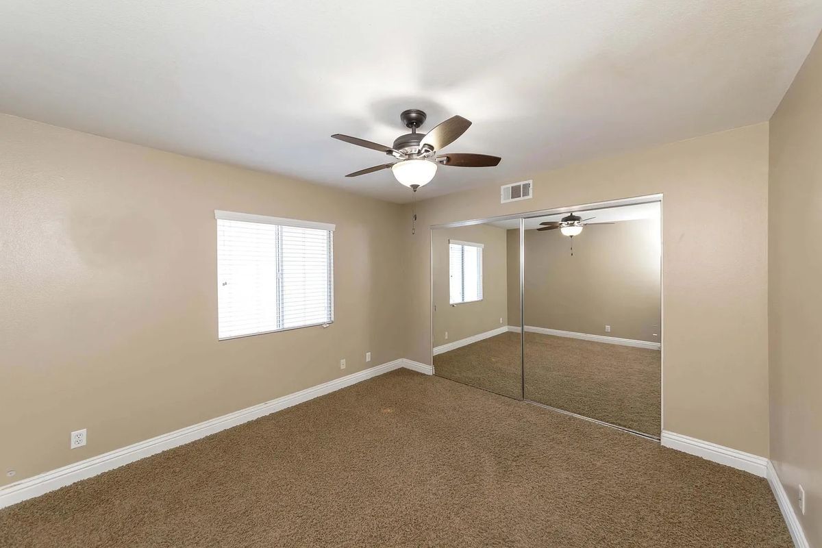 Building Photo - 8704 E Wiley Way