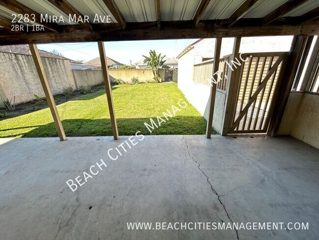 Building Photo - 2283 Mira Mar Ave