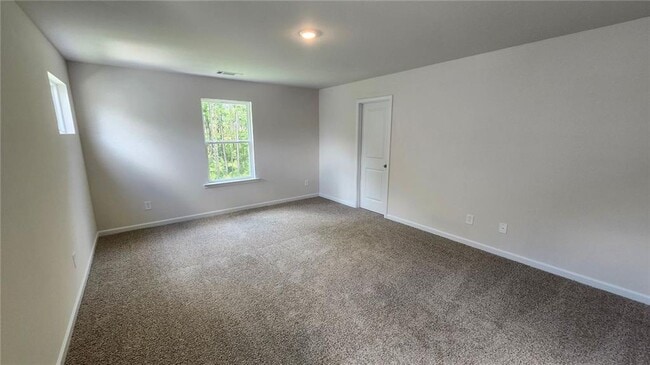 Building Photo - 655 Mackenzie Cv