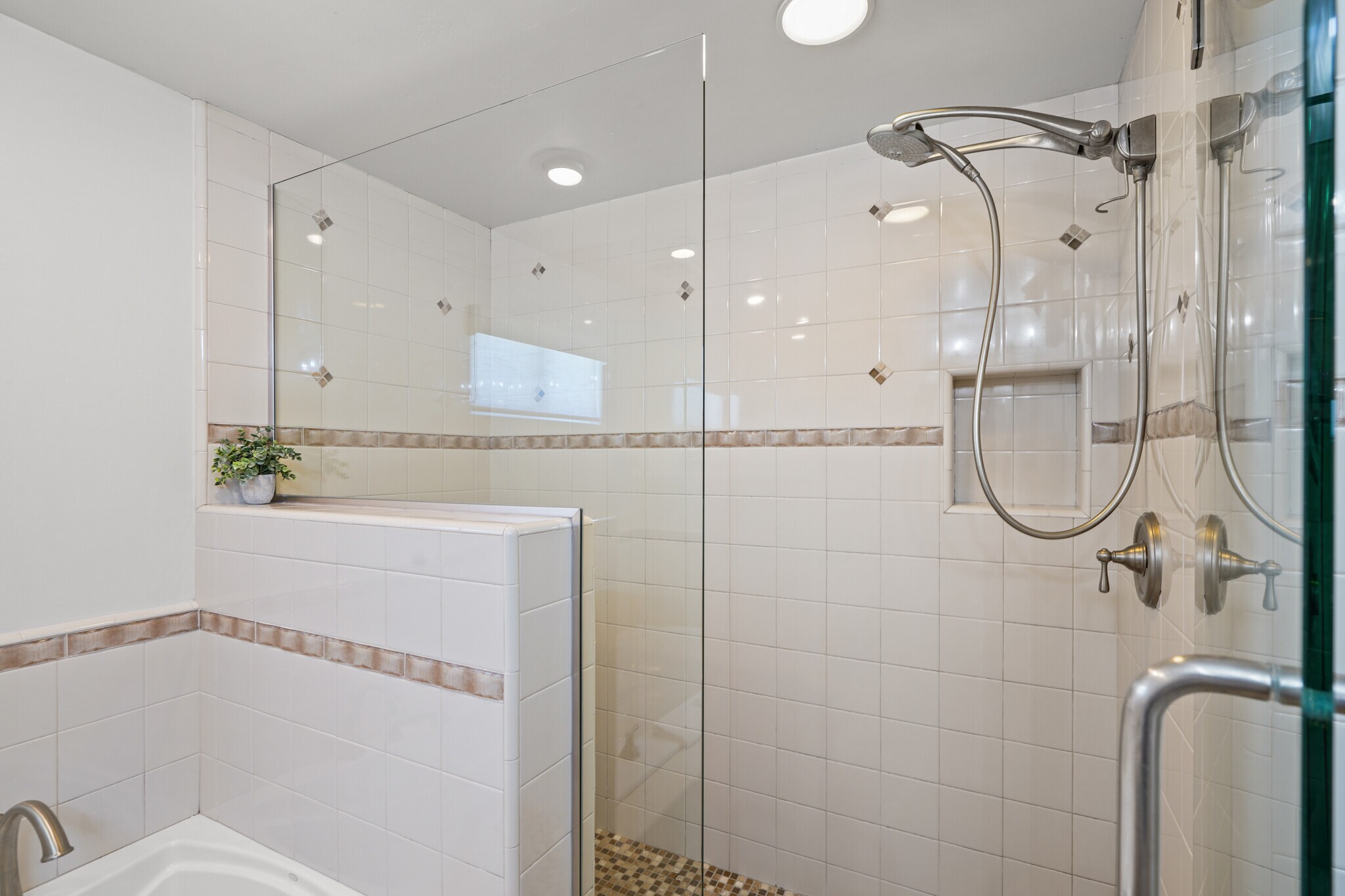 Building Photo - 819 Ostend Ct