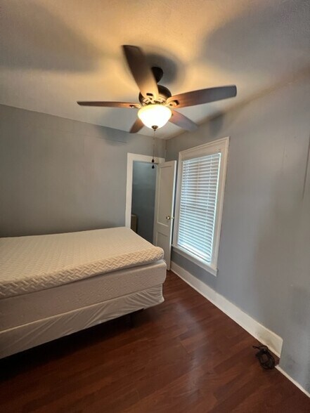 Building Photo - 309 Columbus Ave