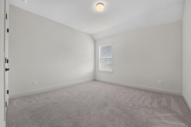 Building Photo - 508 Pinnacle View Dr