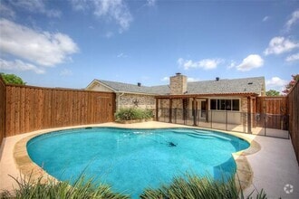 Building Photo - 5233 Reed Dr
