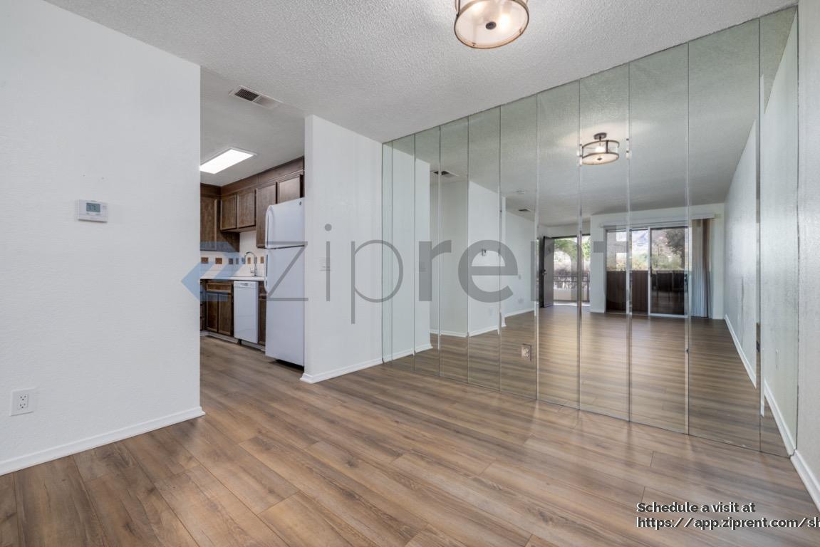 Building Photo - 2825 N Los Felices Rd