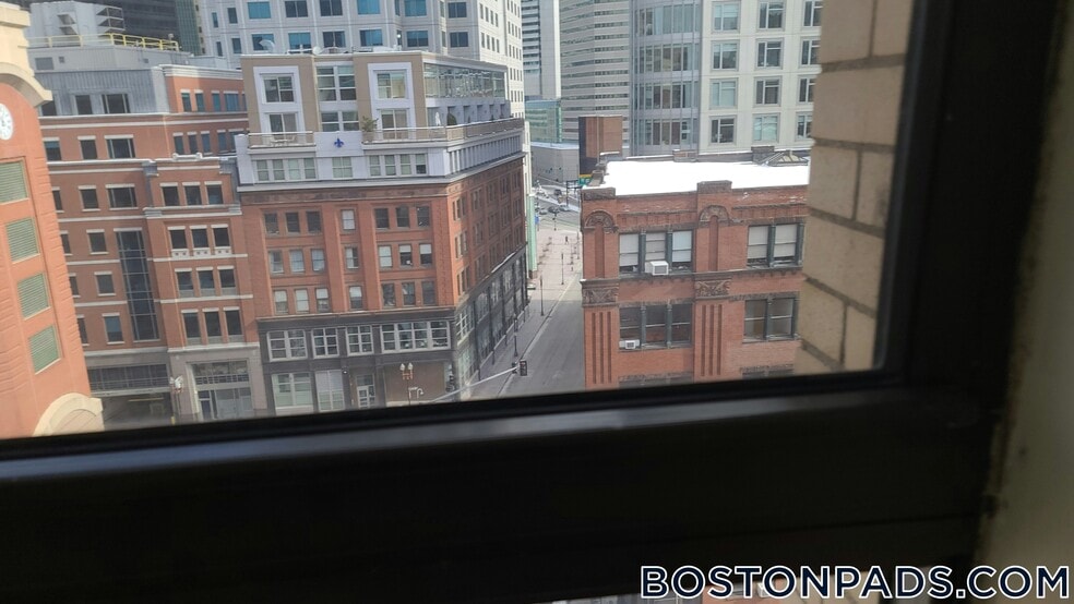 Building Photo - 81 Essex St