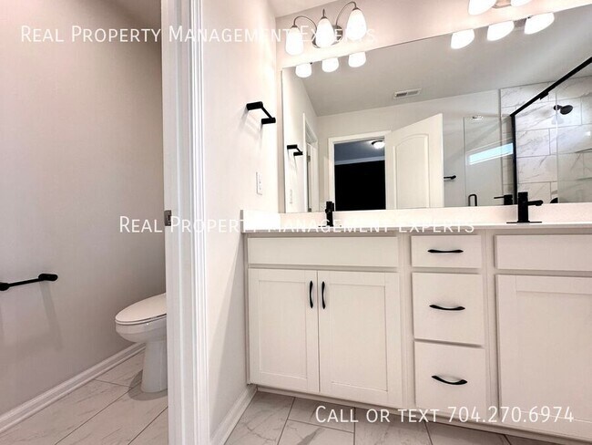 Building Photo - 4408 Iron Oak Ln