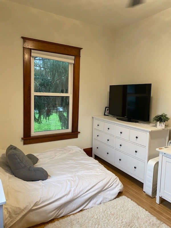 Bedroom - 414 2nd Ave N